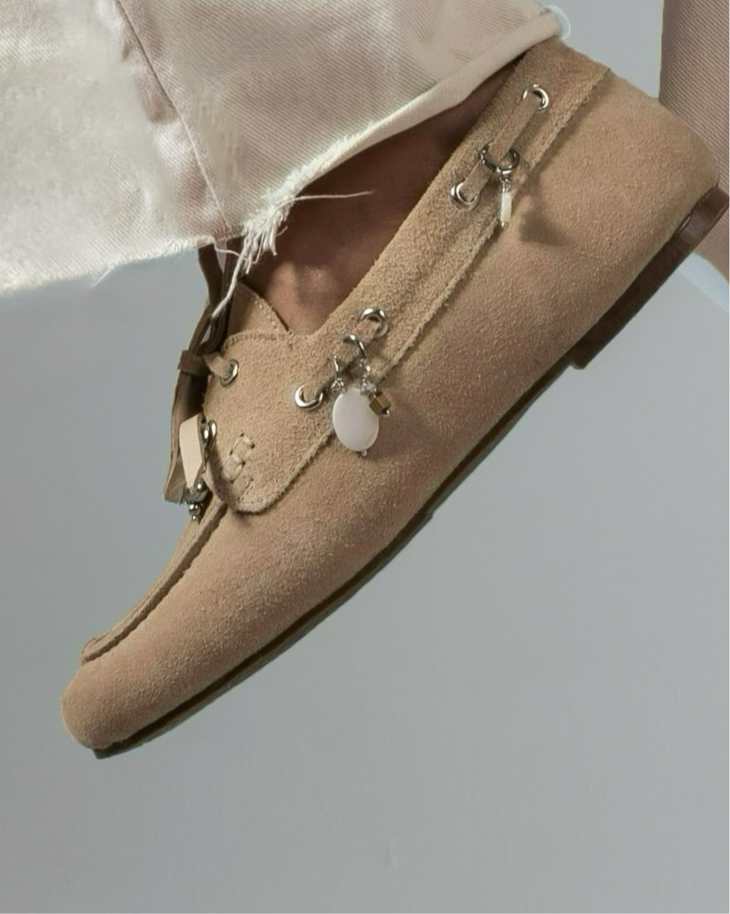 Mother of pearl charm (Oval shape )