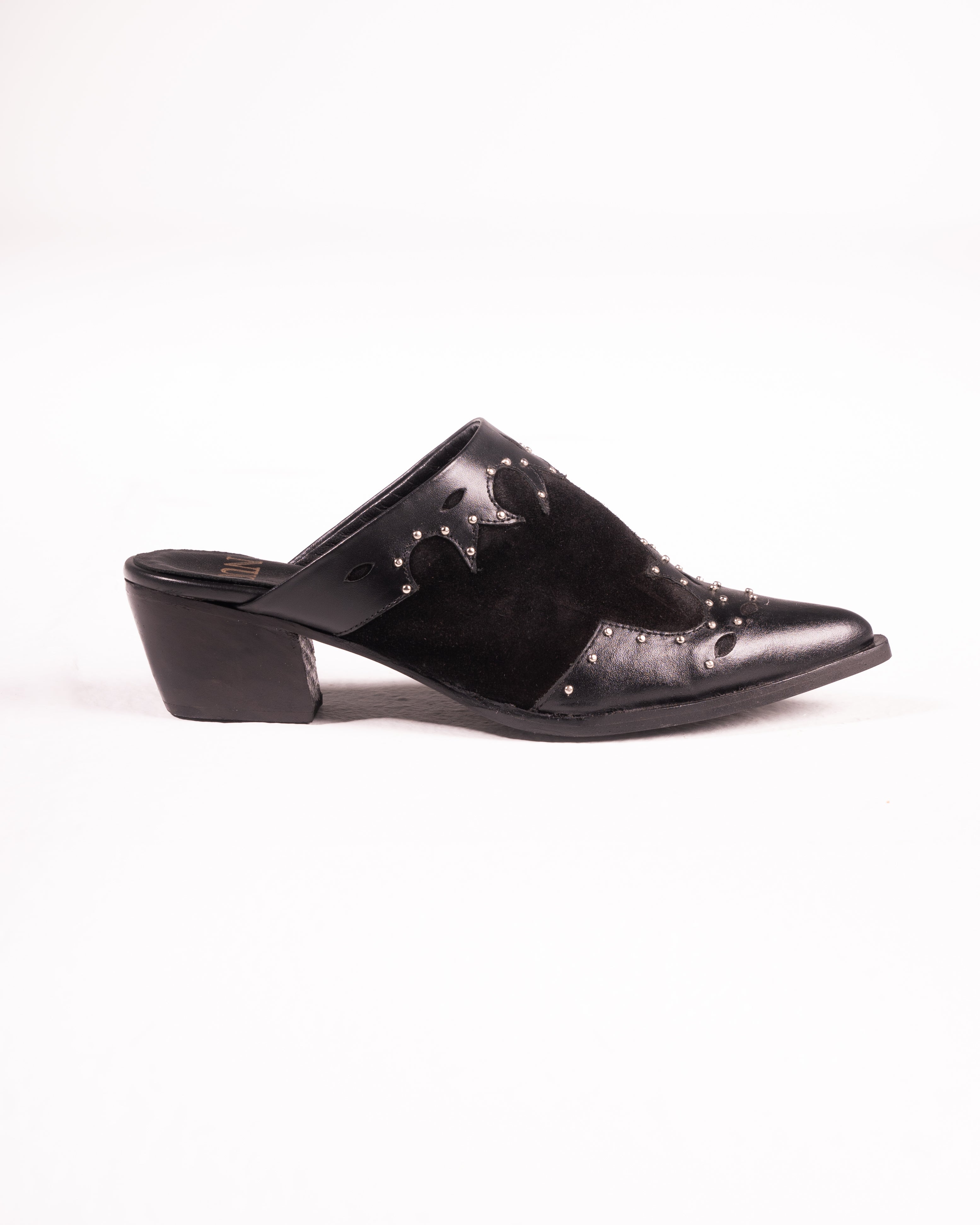 Brooklyn Stud Black Mule – Nucci.eg